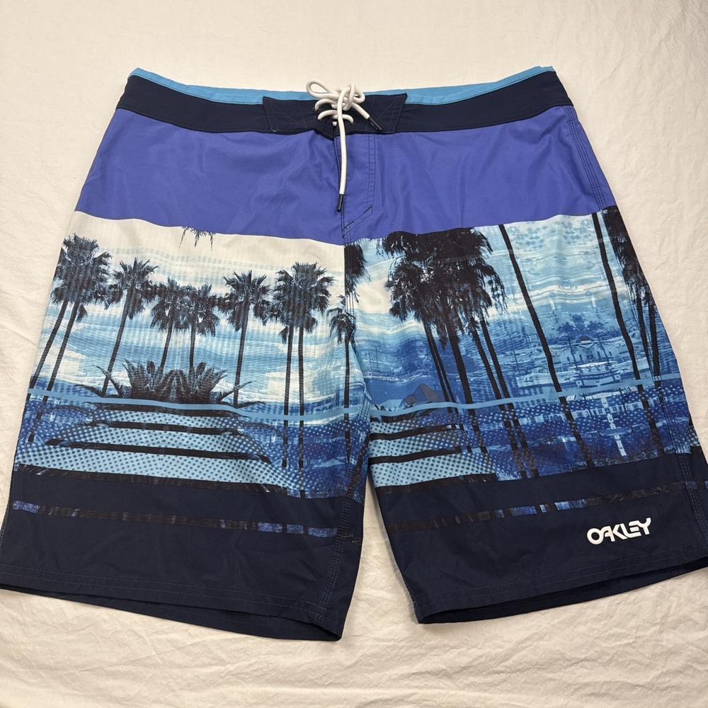 Oakley SHORTS Men 38 Board Swim Surf Pocket BLUE ISLAND GRAPHIC DRAWSTRING